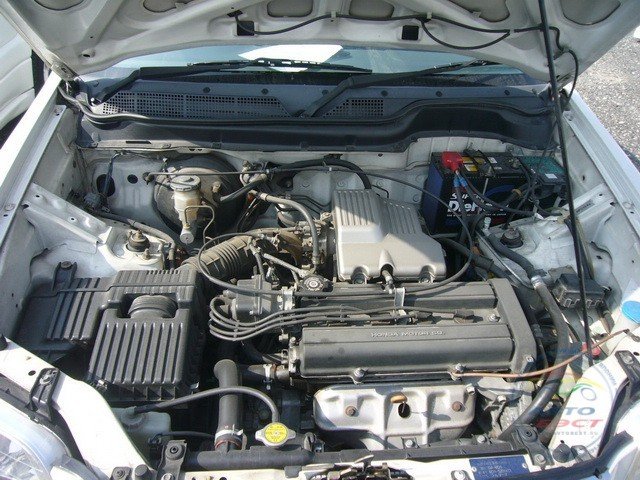 Двигатель хонда срв рд1 купить. Моторный отсек Хонда СРВ рд1. Хонда CRV 1999 года двигатель. Honda CRV rd1 мотор. Моторный отсек Хонда СРВ 1999.