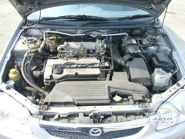 Mazda familia 2000 двигатель. Mazda familia двигатель zl. Mazda familia 2000 zl. Mazda familia 4. Mazda familia двигатель
