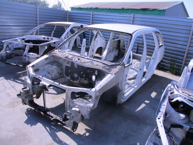 Распил хонда степвагон рф1. Кузов ср 30. Nissan pulsar n14 днище. Левая средняя стойка кузова гольф 4. Кузов ср 30.